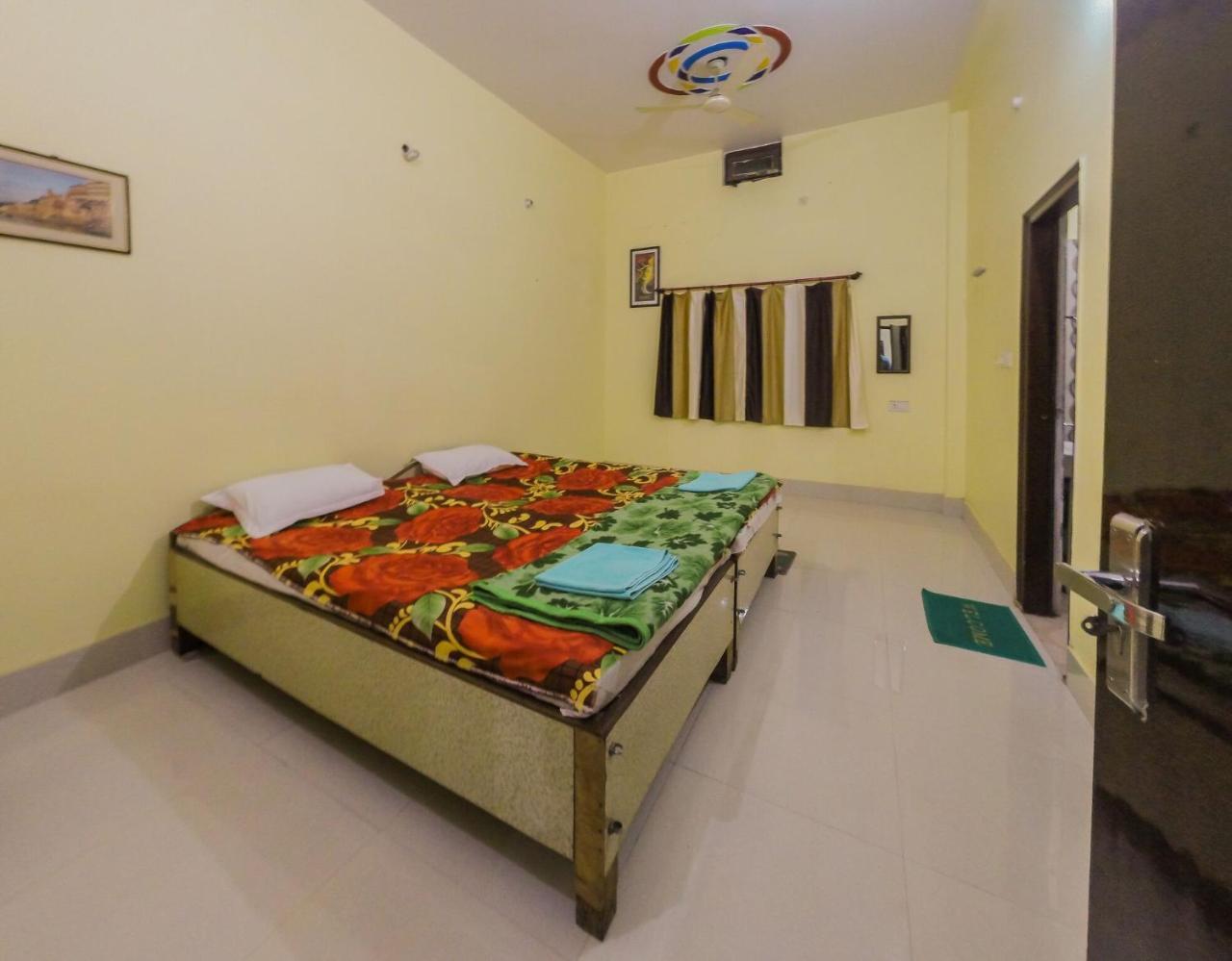 Gangotri Paying Guest House Varanasi Exterior foto
